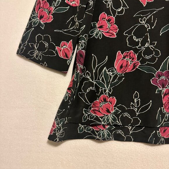 14th & Union Dark Floral Top Womens 2X Whimsy Travel Office Spring Pullover - Picture 5 of 13